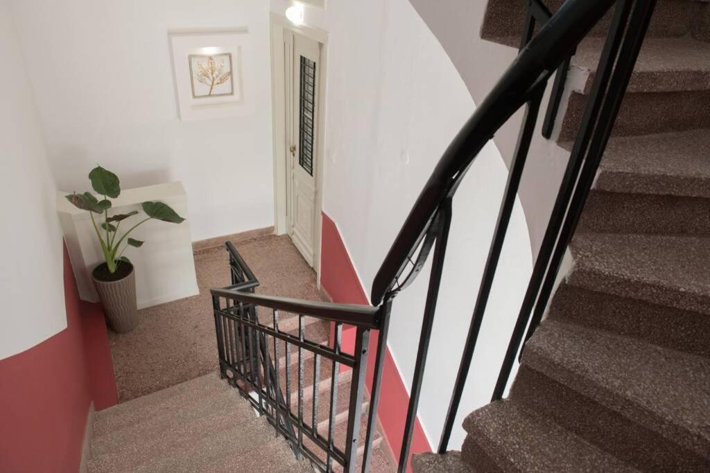 Elegant Apartment In The Heart Of Heraklion Ngoại thất bức ảnh