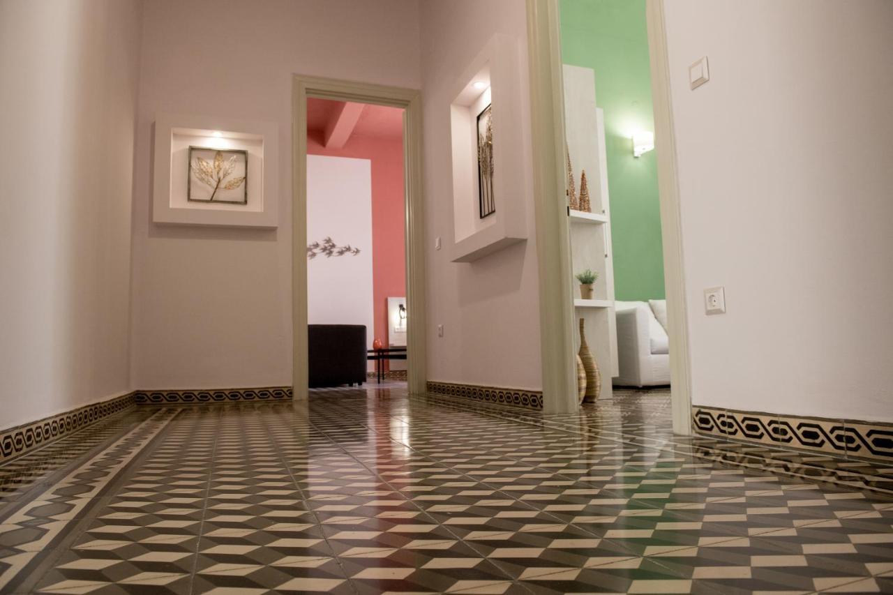 Elegant Apartment In The Heart Of Heraklion Ngoại thất bức ảnh