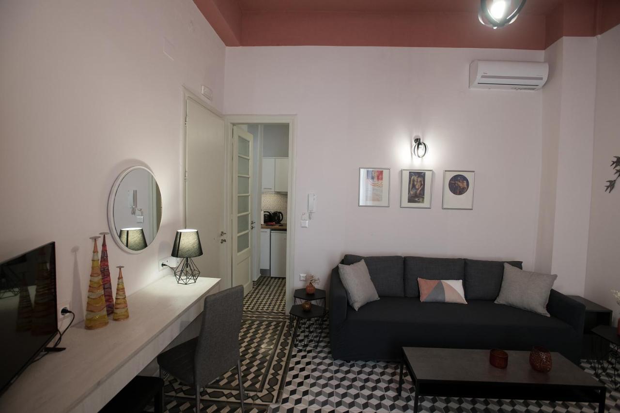 Elegant Apartment In The Heart Of Heraklion Ngoại thất bức ảnh
